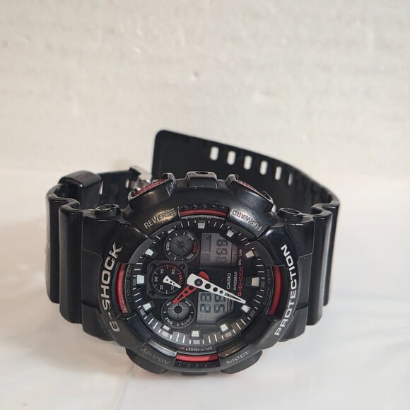 Casio G Shock Digital and Analog Good shape - Picture 4 of 13